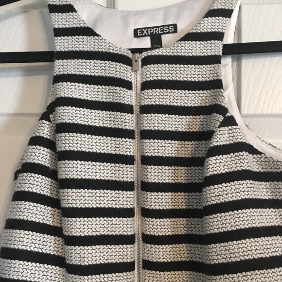 Black & White Express Skater Dress - Picture 4 of 5